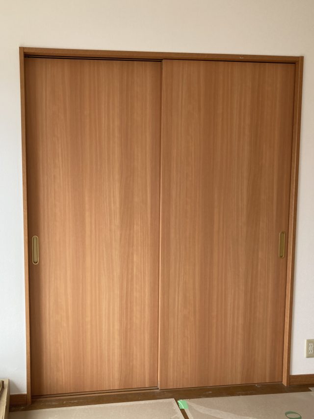引違い扉　交換