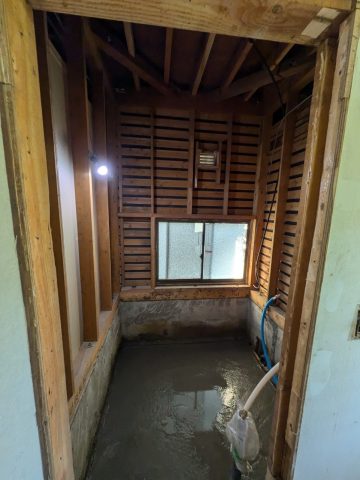 窓カバー