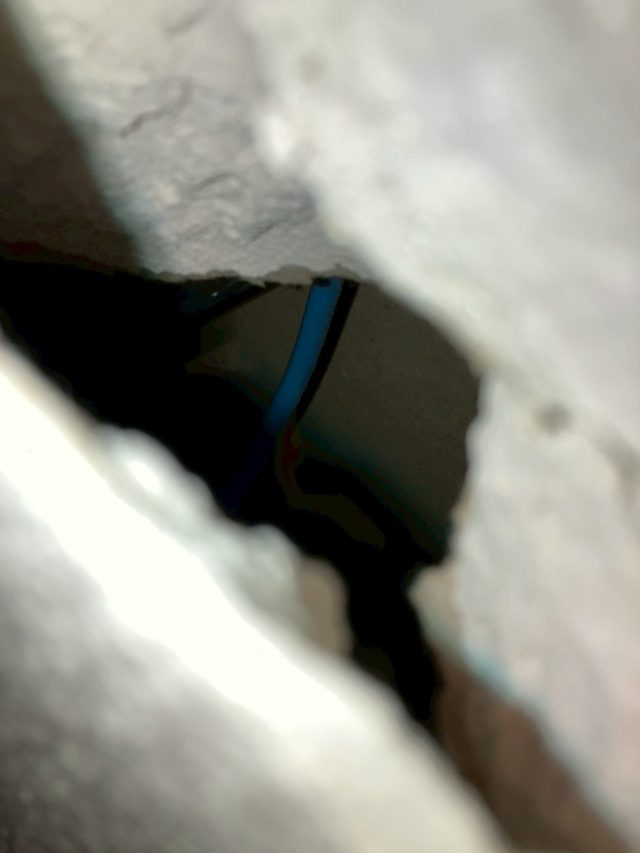 珪藻土　穴空き