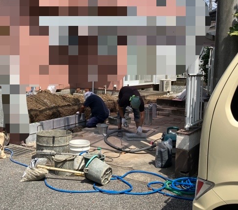 ブロック積 駐車場