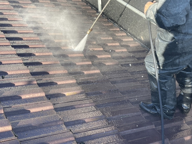 屋根　高圧洗浄
