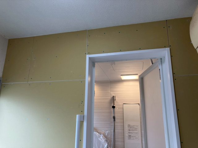 ドア枠施工